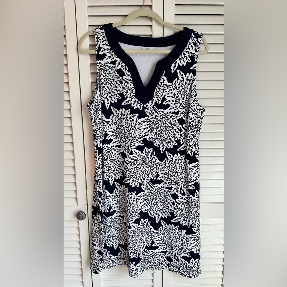 Crown & Ivy Shift Dress, Large